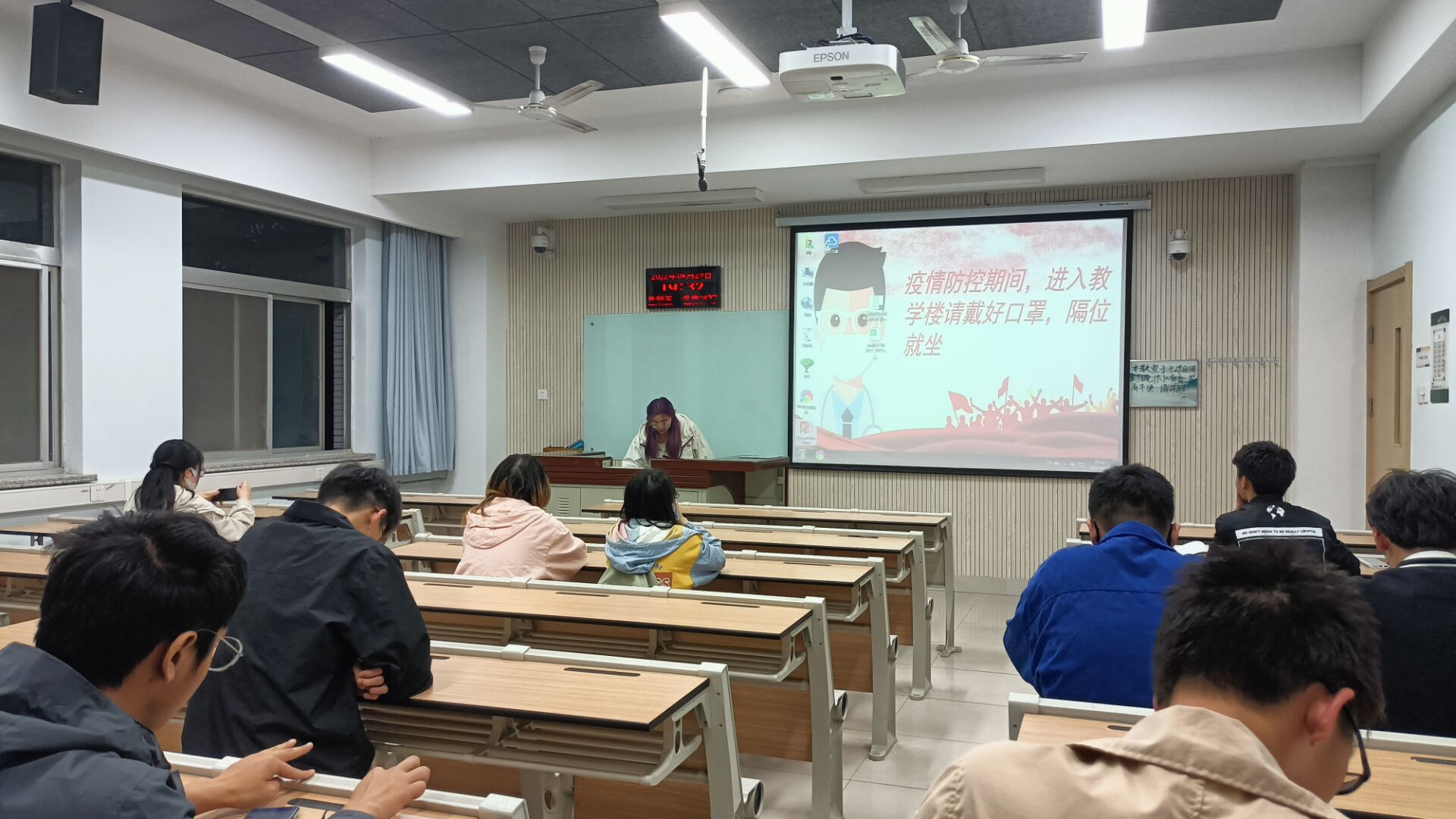 负责人为阳光信使解答疑问 负责人为阳光信使解答疑问