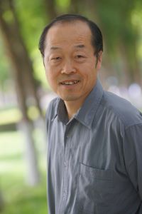 4bd2a95f564e46109fc6725a145d993b.jpg 李新平教授.JPG