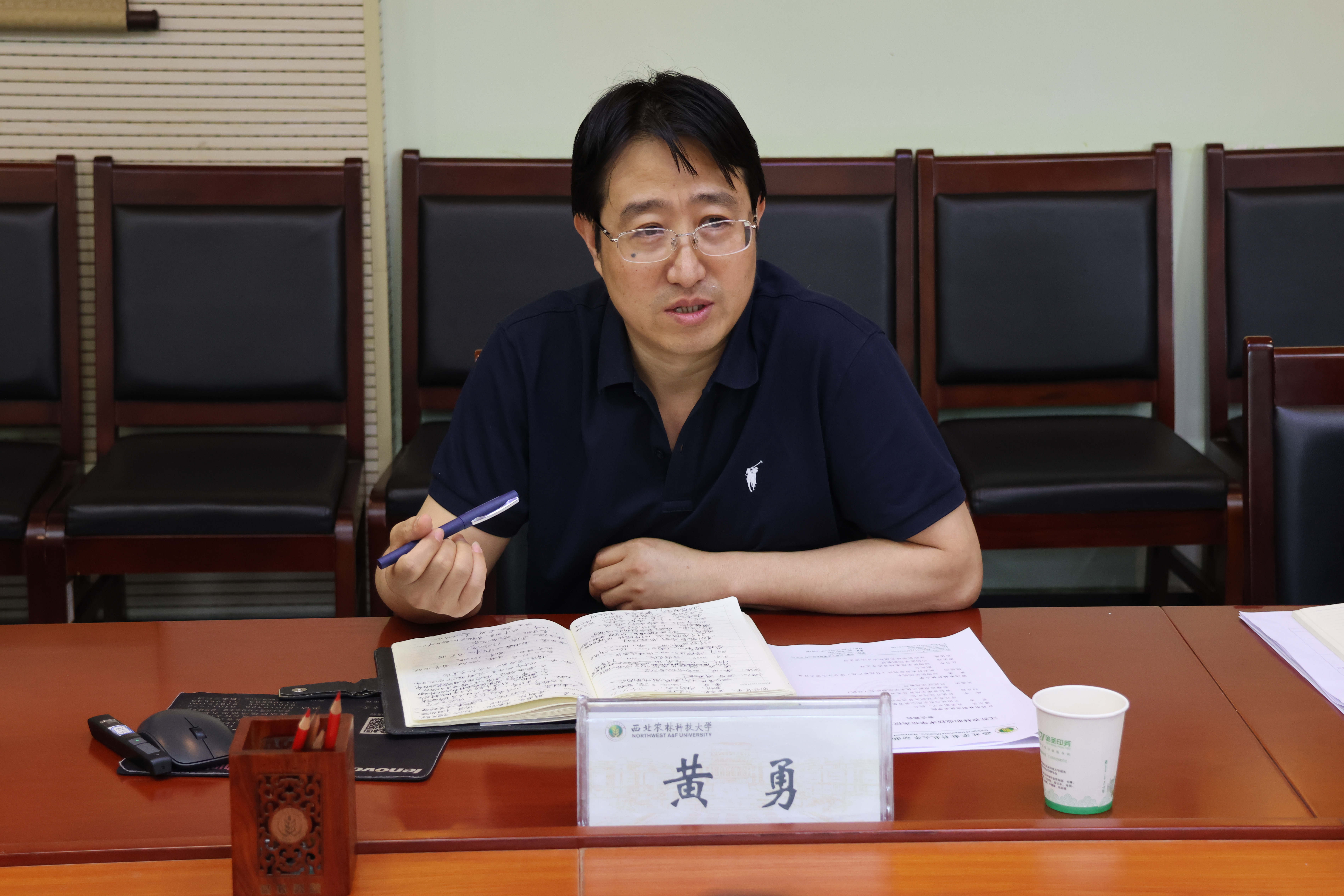 黄勇经理介绍公司情况_副本.jpg